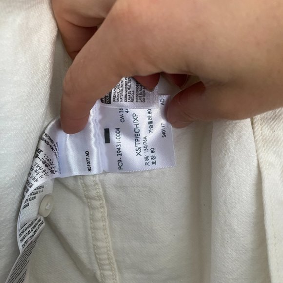 LEVI'S - ZOEY PLEAT UTILITY JACKET IN ECRU - Picture 6 of 9